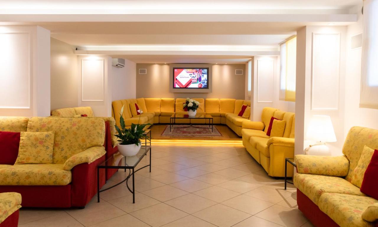 Imperia Hotel