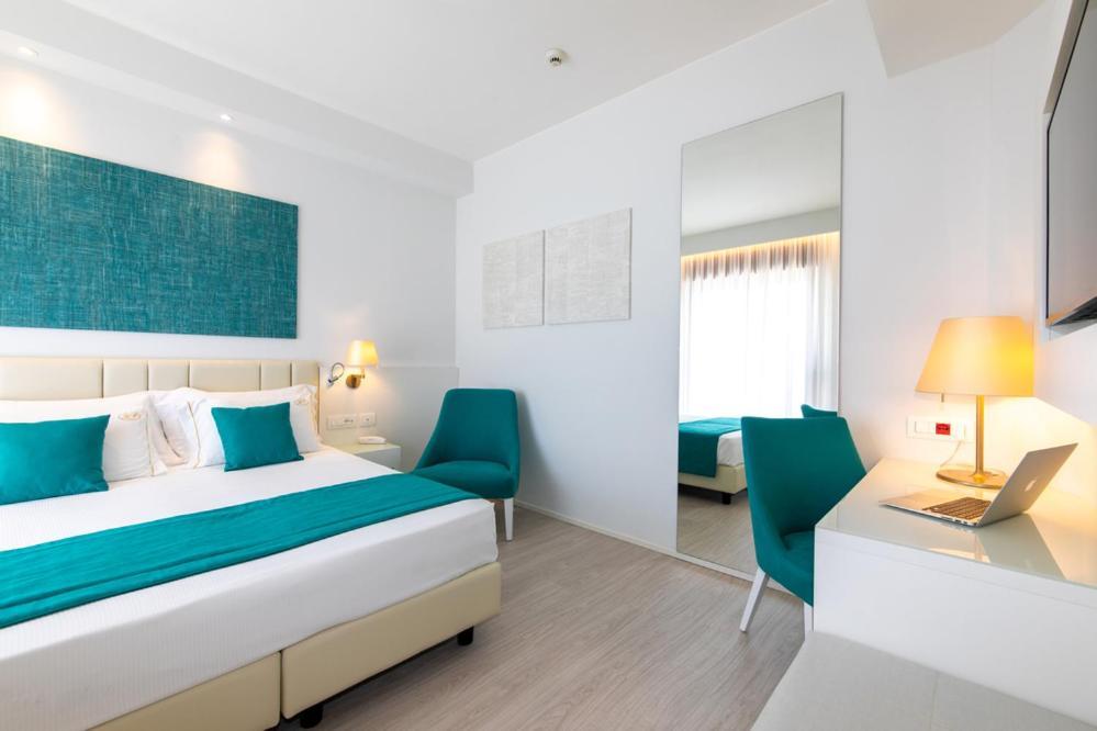 Imperia Hotel 3*